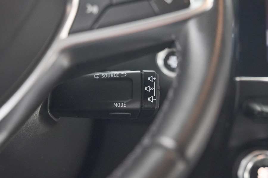 Renault Captur TCe 90 Techno | 360 Camera | Navigatie | 9.3 Inch Groot Scherm | Apple Carplay | Parkeersensoren
