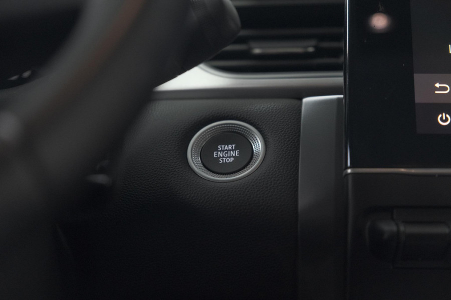 Renault Captur TCe 90 Techno | 360 Camera | Navigatie | 9.3 Inch Groot Scherm | Apple Carplay | Parkeersensoren