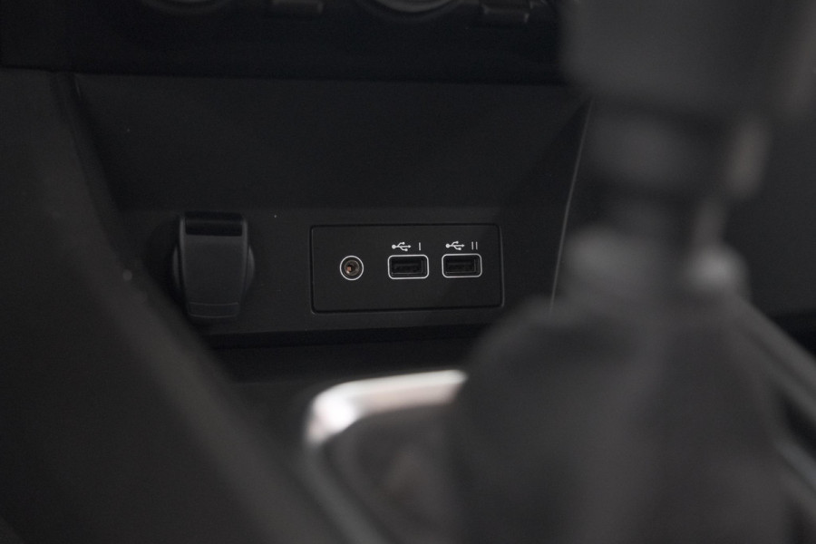 Renault Captur TCe 90 Techno | 360 Camera | Navigatie | 9.3 Inch Groot Scherm | Apple Carplay | Parkeersensoren