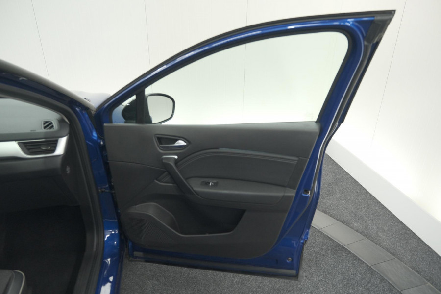 Renault Captur TCe 90 Techno | 360 Camera | Navigatie | 9.3 Inch Groot Scherm | Apple Carplay | Parkeersensoren