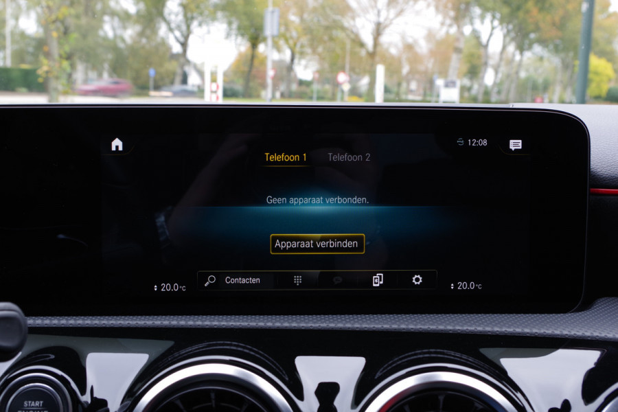 Mercedes-Benz A-Klasse 200 164 PK Automaat AMG-Line Business Solutions, Night-Pakket, Panoramadak, LED, Camera, Leder-Alcantara