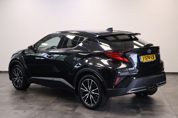 Toyota C-HR 2.0 Hybrid Executive Navigatie Cruise control 18LMV trekhaak DAB+
