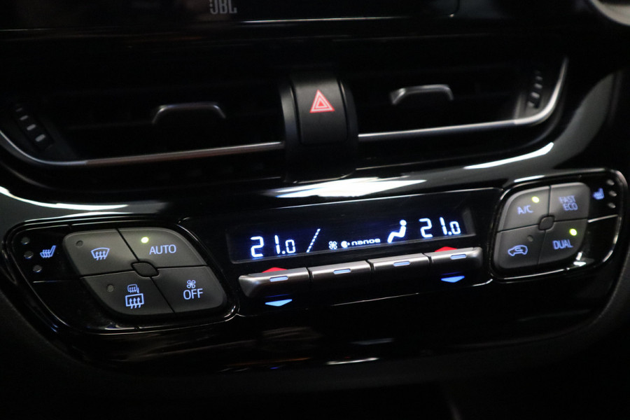 Toyota C-HR 2.0 Hybrid Executive Navigatie Cruise control 18LMV trekhaak DAB+