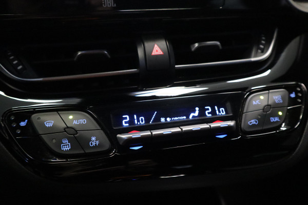 Toyota C-HR 2.0 Hybrid Executive Navigatie Cruise control 18LMV trekhaak DAB+