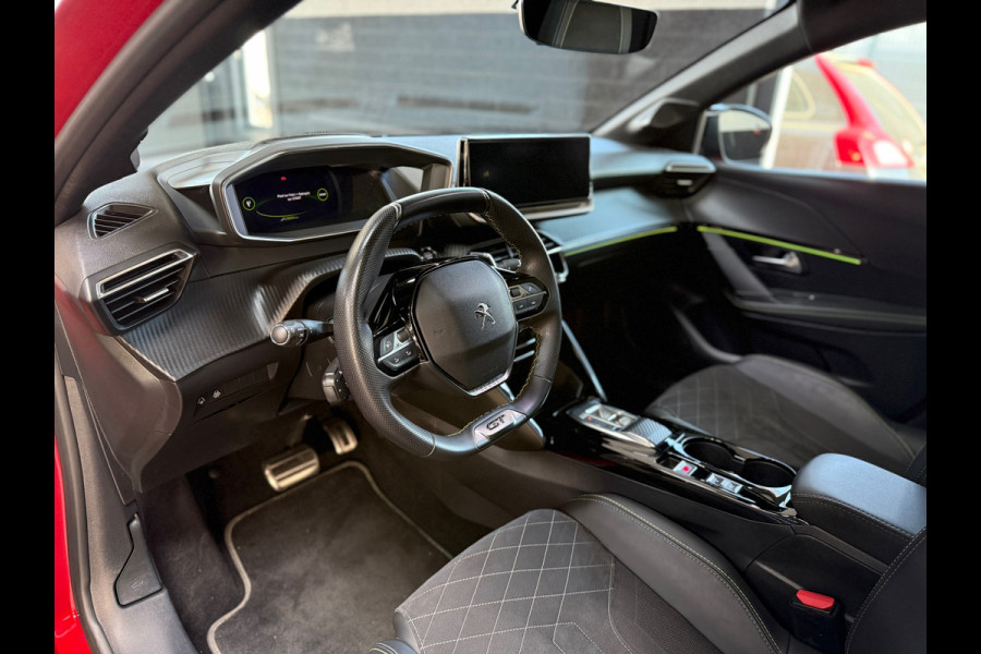 Peugeot 208 1.2 PureTech GT, Automaat, Pano, 3D cockpit, Nieuwstaat