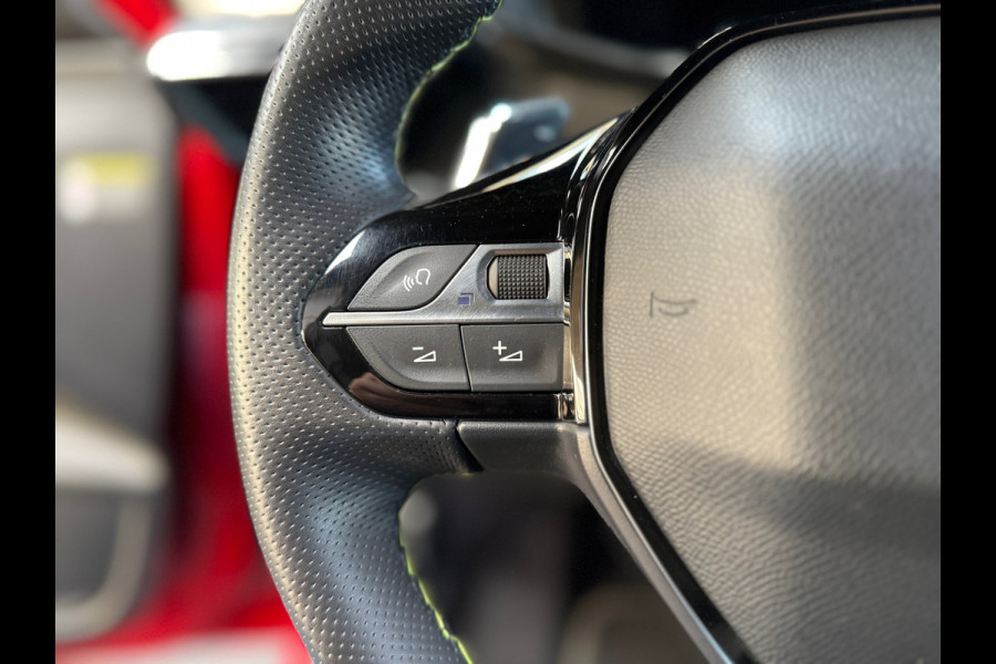 Peugeot 208 1.2 PureTech GT, Automaat, Pano, 3D cockpit, Nieuwstaat