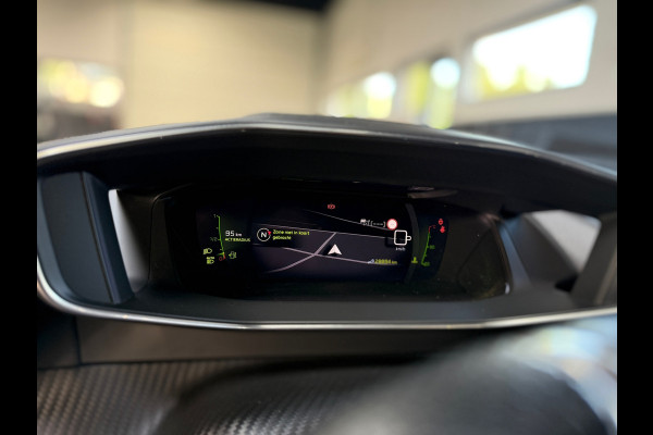 Peugeot 208 1.2 PureTech GT, Automaat, Pano, 3D cockpit, Nieuwstaat