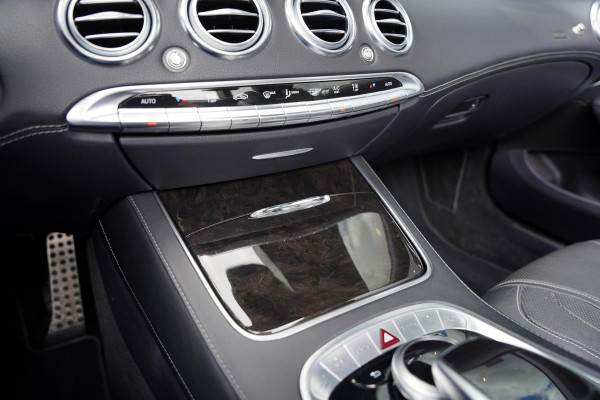 Mercedes-Benz S-Klasse 63 AMG Cabriolet 4-Matic Nachtzicht Burmester