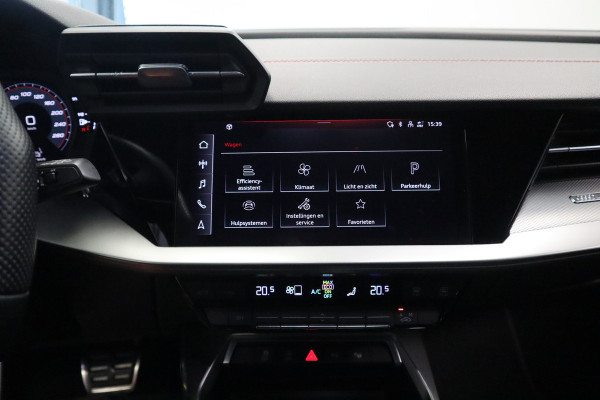 Audi A3 Sportback 35 TFSI S edition 150PK Navigatie 17LMV  volleder interieur Cruise Control parking ass.
