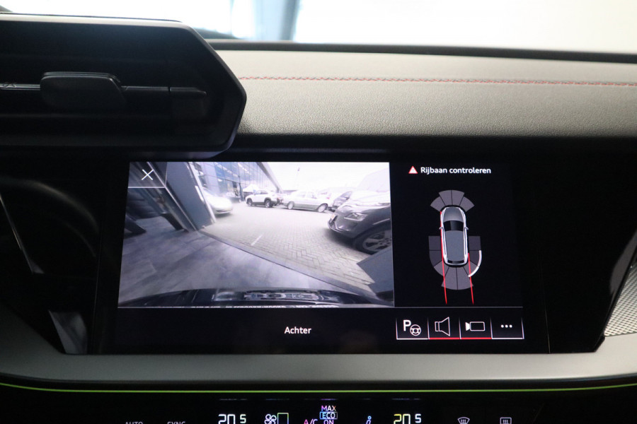 Audi A3 Sportback 35 TFSI S edition 150PK Navigatie 17LMV  volleder interieur Cruise Control parking ass.