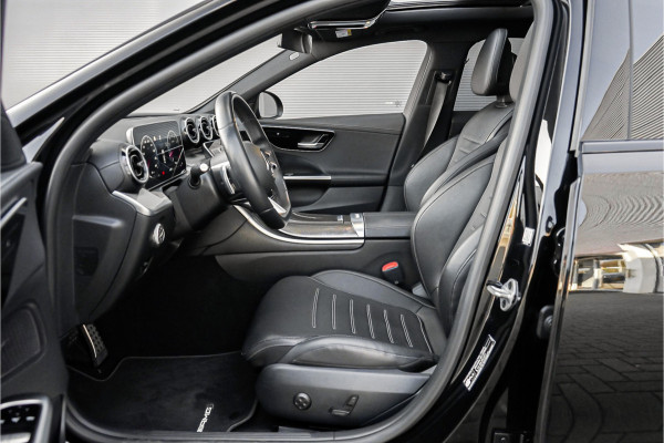 Mercedes-Benz C-Klasse 180 AMG Line Pano Night Leder 19"