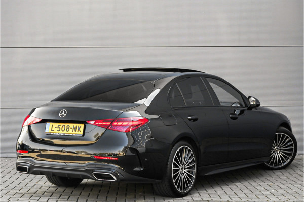 Mercedes-Benz C-Klasse 180 AMG Line Pano Night Leder 19"