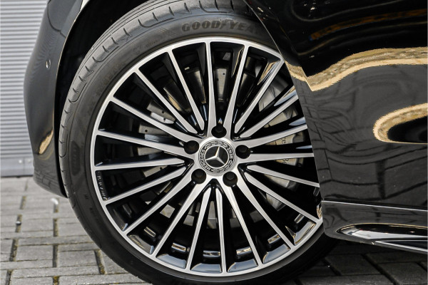 Mercedes-Benz C-Klasse 180 AMG Line Pano Night Leder 19"