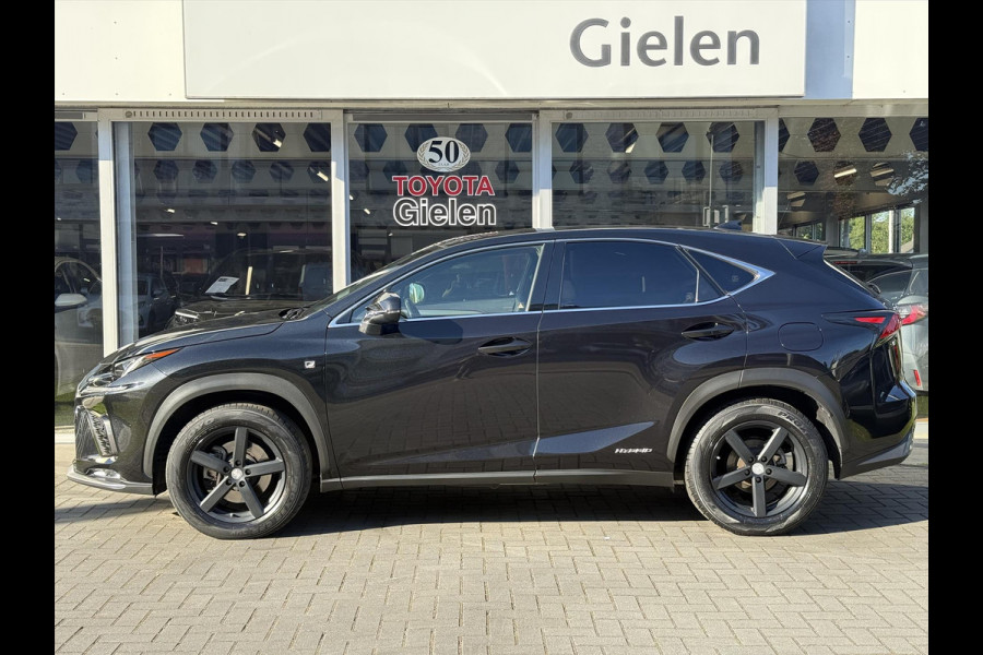 Lexus NX 300h AWD F Sport Line | Trekhaak, Panoramadak, Facelift, Leer, Stoelverwarming, Head up display, Dodehoekherkenning, 1500KG Trek