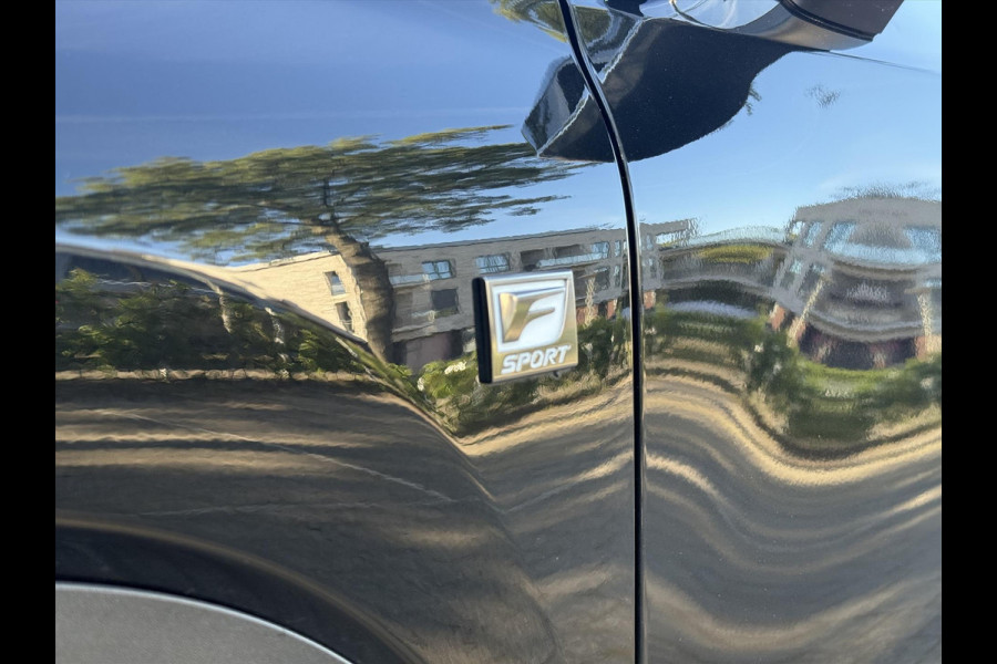 Lexus NX 300h AWD F Sport Line | Trekhaak, Panoramadak, Facelift, Leer, Stoelverwarming, Head up display, Dodehoekherkenning, 1500KG Trek