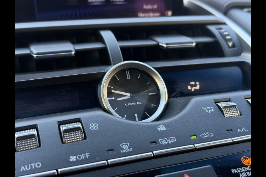 Lexus NX 300h AWD F Sport Line | Trekhaak, Panoramadak, Facelift, Leer, Stoelverwarming, Head up display, Dodehoekherkenning, 1500KG Trek