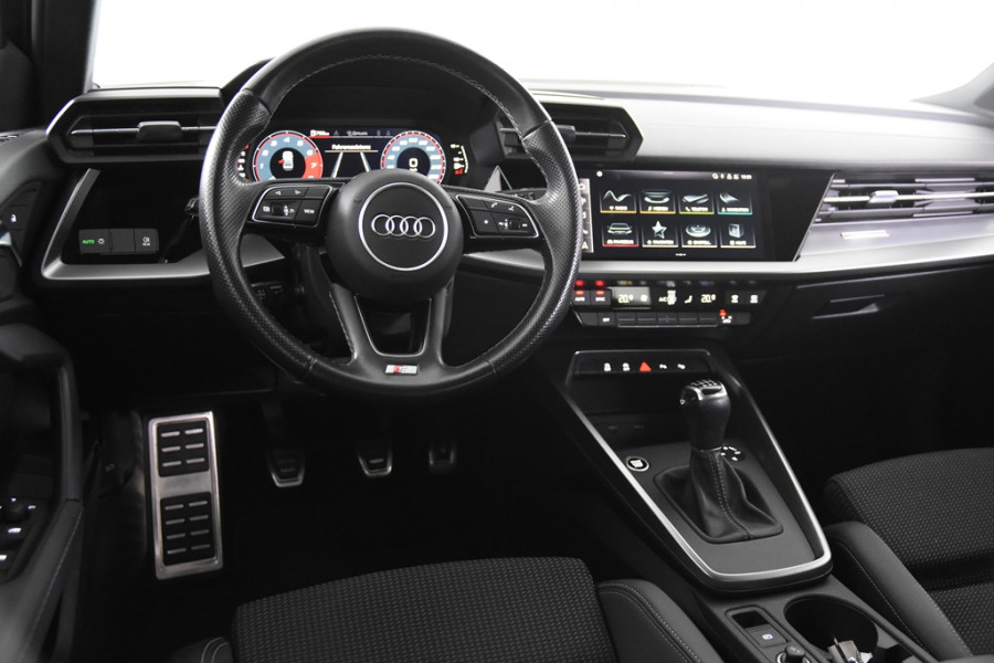 Audi A3 Limousine 30 TFSI S-Line *1ste Eigenaar*Leer*Keyless*DAB*