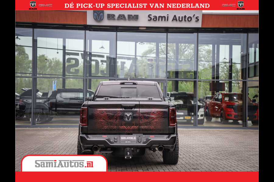 Dodge Ram COBRA EDITION | 1500 Limited Night High Output 540HP 706Nm | Massage + Full Option | De Meest Luxe en Volle Pick-Up in zijn Klas Comfortabele Dubbele Cabine met Royale 5 Zitplaatsen | BPM vrij | Nu Leverbaar uit Voorraad | Voorraad Nr 2368 -  5452 | Cobra package is meerprijs |