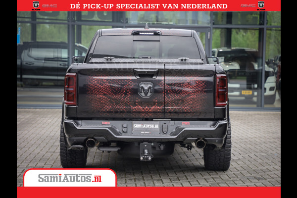 Dodge Ram COBRA EDITION | 1500 Limited Night High Output 540HP 706Nm | Massage + Full Option | De Meest Luxe en Volle Pick-Up in zijn Klas Comfortabele Dubbele Cabine met Royale 5 Zitplaatsen | BPM vrij | Nu Leverbaar uit Voorraad | Voorraad Nr 2368 -  5452 | Cobra package is meerprijs |