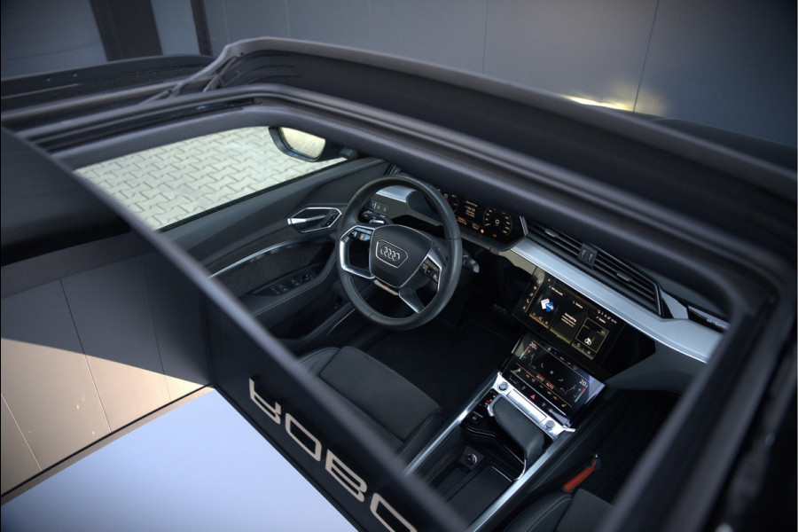 Audi e-tron Sportback 50 quattro S edition 71 kWh | Bang & Olufsen | Panoramadak | S-Line | Keyless | Memory Seats | Stoelverwarming | Ambiance Verlichting | Camera | Adaptive Cruise Control | Leer | Matrix LED | Luchtvering | B&O