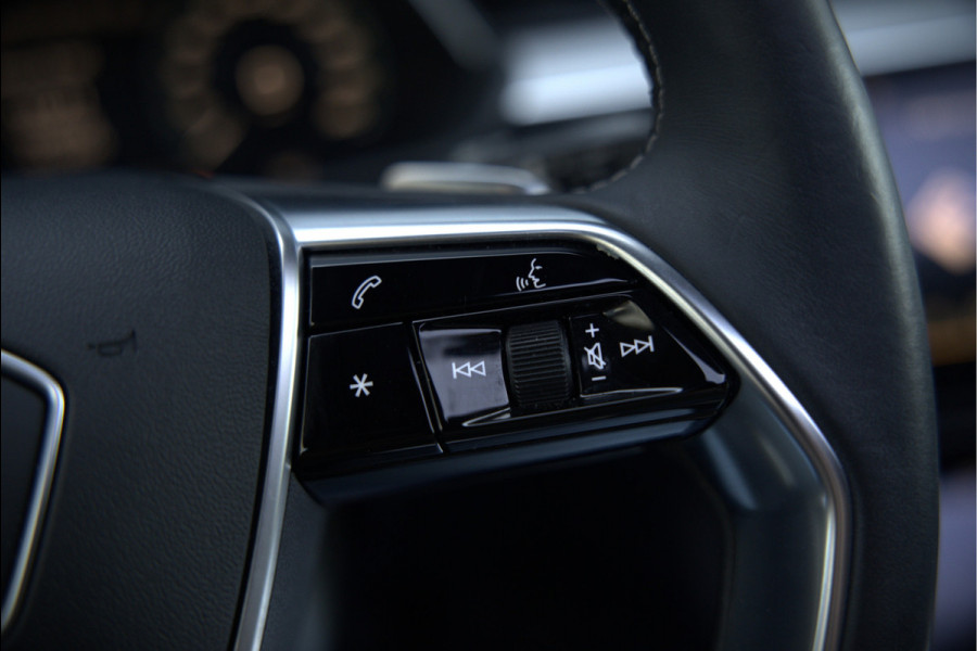 Audi e-tron Sportback 50 quattro S edition 71 kWh | Bang & Olufsen | Panoramadak | S-Line | Keyless | Memory Seats | Stoelverwarming | Ambiance Verlichting | Camera | Adaptive Cruise Control | Leer | Matrix LED | Luchtvering | B&O