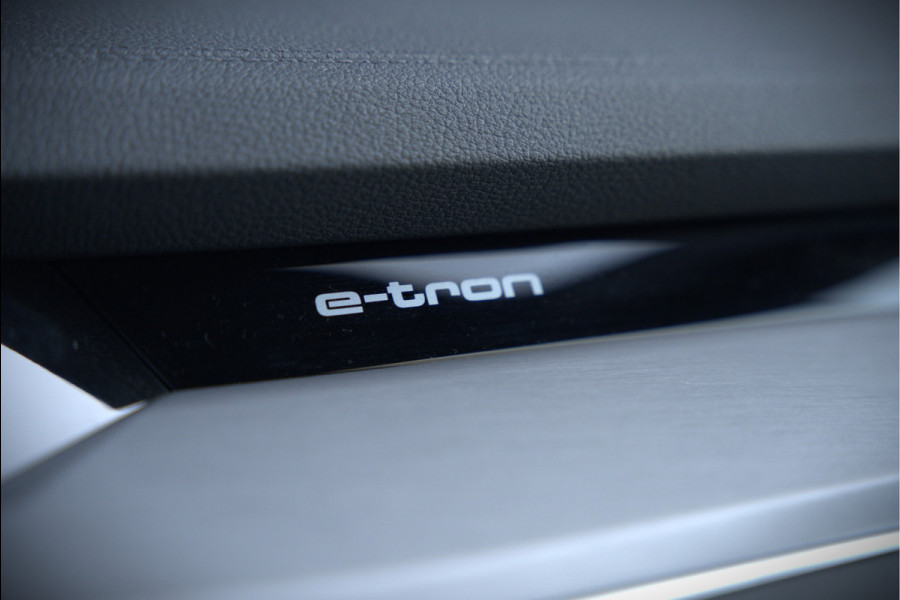 Audi e-tron Sportback 50 quattro S edition 71 kWh | Bang & Olufsen | Panoramadak | S-Line | Keyless | Memory Seats | Stoelverwarming | Ambiance Verlichting | Camera | Adaptive Cruise Control | Leer | Matrix LED | Luchtvering | B&O