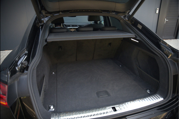 Audi e-tron Sportback 50 quattro S edition 71 kWh | Bang & Olufsen | Panoramadak | S-Line | Keyless | Memory Seats | Stoelverwarming | Ambiance Verlichting | Camera | Adaptive Cruise Control | Leer | Matrix LED | Luchtvering | B&O