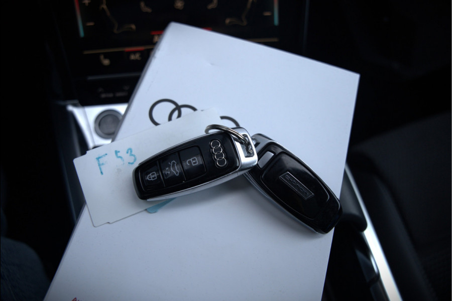 Audi e-tron Sportback 50 quattro S edition 71 kWh | Bang & Olufsen | Panoramadak | S-Line | Keyless | Memory Seats | Stoelverwarming | Ambiance Verlichting | Camera | Adaptive Cruise Control | Leer | Matrix LED | Luchtvering | B&O