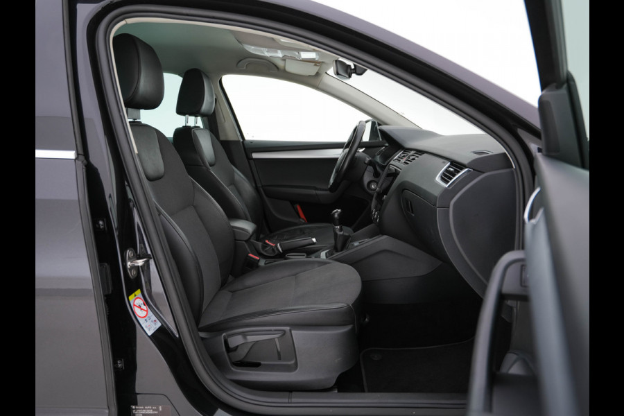 Škoda Octavia Combi 1.6 TDI Greentech Clever Edition *NAVI-FULLMAP | AMUNDSEN-AUDIO | ECC | CRUISE | DAB | APP-CONNECT | PDC | 1/2-LEATHER | COMFORT-SEATS | 16'' ALU*