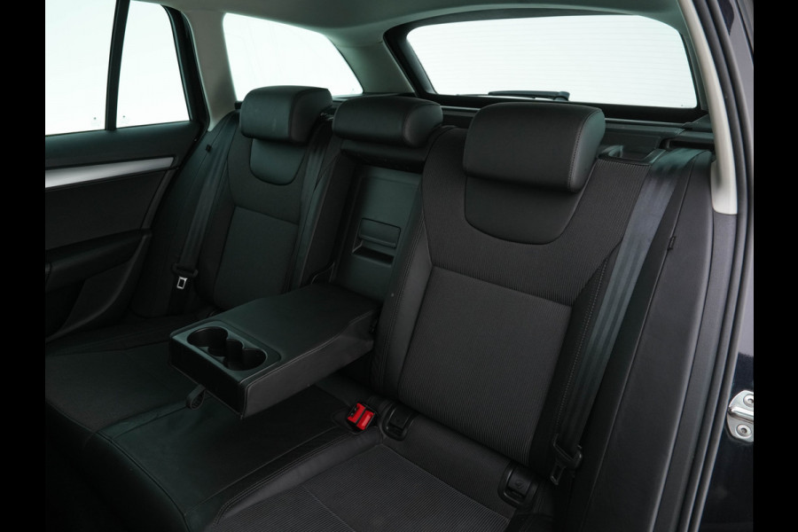 Škoda Octavia Combi 1.6 TDI Greentech Clever Edition *NAVI-FULLMAP | AMUNDSEN-AUDIO | ECC | CRUISE | DAB | APP-CONNECT | PDC | 1/2-LEATHER | COMFORT-SEATS | 16'' ALU*
