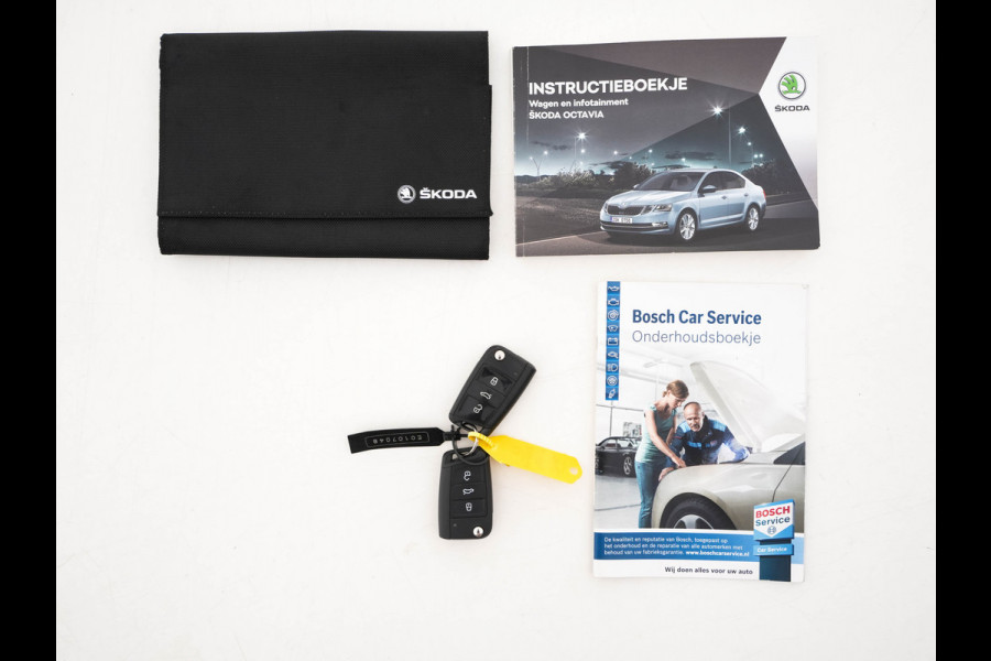 Škoda Octavia Combi 1.6 TDI Greentech Clever Edition *NAVI-FULLMAP | AMUNDSEN-AUDIO | ECC | CRUISE | DAB | APP-CONNECT | PDC | 1/2-LEATHER | COMFORT-SEATS | 16'' ALU*