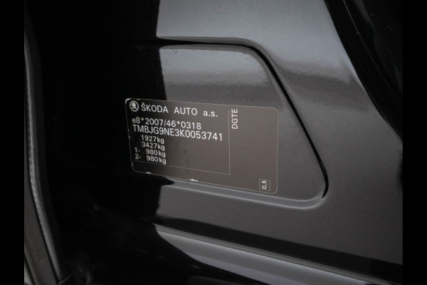 Škoda Octavia Combi 1.6 TDI Greentech Clever Edition *NAVI-FULLMAP | AMUNDSEN-AUDIO | ECC | CRUISE | DAB | APP-CONNECT | PDC | 1/2-LEATHER | COMFORT-SEATS | 16'' ALU*