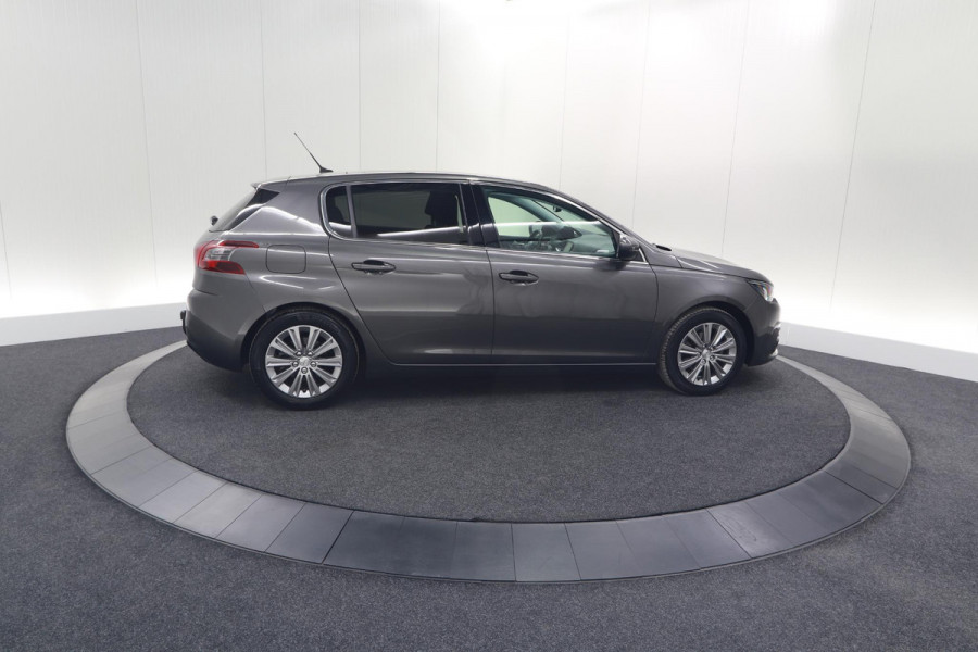 Peugeot 308 PureTech 130 EAT6 Allure | Trekhaak | Camera | Panoramadak | Apple Carplay