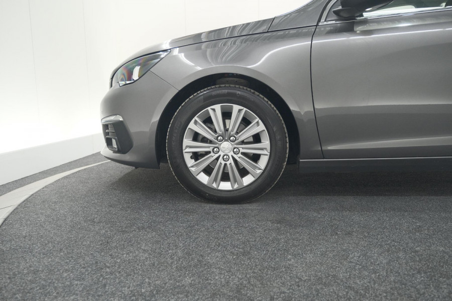 Peugeot 308 PureTech 130 EAT6 Allure | Trekhaak | Camera | Panoramadak | Apple Carplay