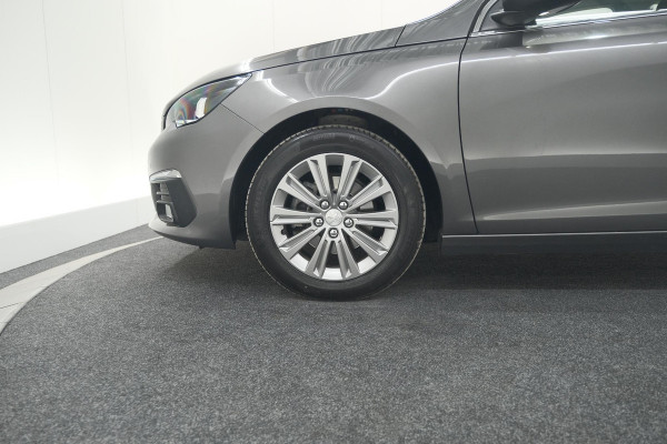 Peugeot 308 PureTech 130 EAT6 Allure | Trekhaak | Camera | Panoramadak | Apple Carplay