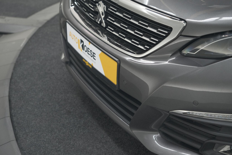 Peugeot 308 PureTech 130 EAT6 Allure | Trekhaak | Camera | Panoramadak | Apple Carplay