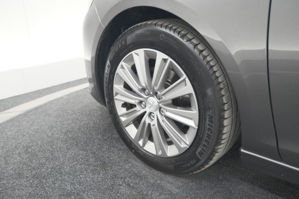 Peugeot 308 PureTech 130 EAT6 Allure | Trekhaak | Camera | Panoramadak | Apple Carplay