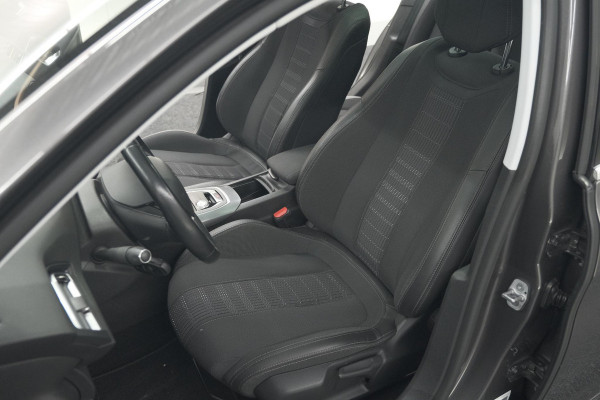 Peugeot 308 PureTech 130 EAT6 Allure | Trekhaak | Camera | Panoramadak | Apple Carplay