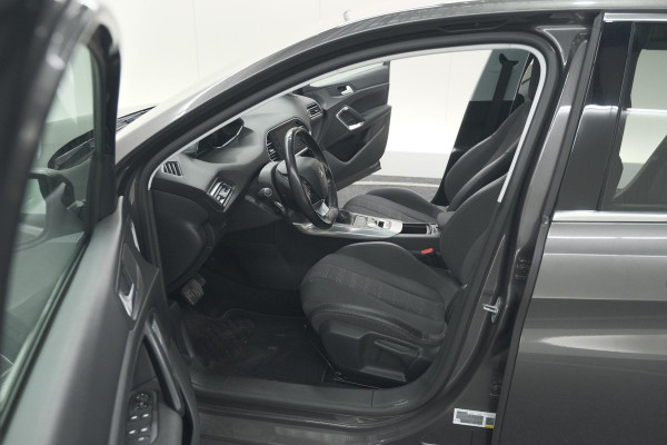 Peugeot 308 PureTech 130 EAT6 Allure | Trekhaak | Camera | Panoramadak | Apple Carplay