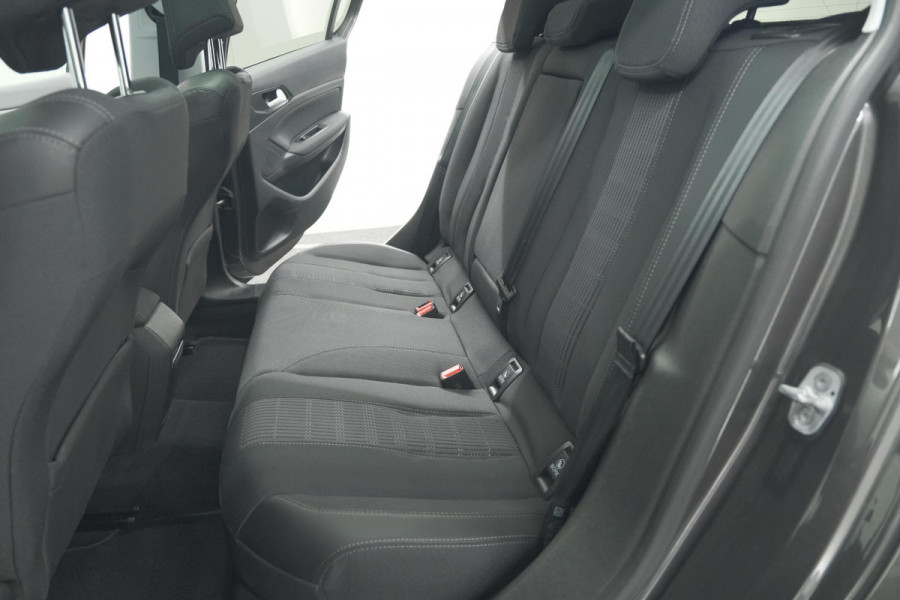 Peugeot 308 PureTech 130 EAT6 Allure | Trekhaak | Camera | Panoramadak | Apple Carplay