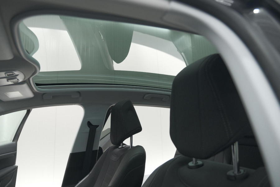 Peugeot 308 PureTech 130 EAT6 Allure | Trekhaak | Camera | Panoramadak | Apple Carplay