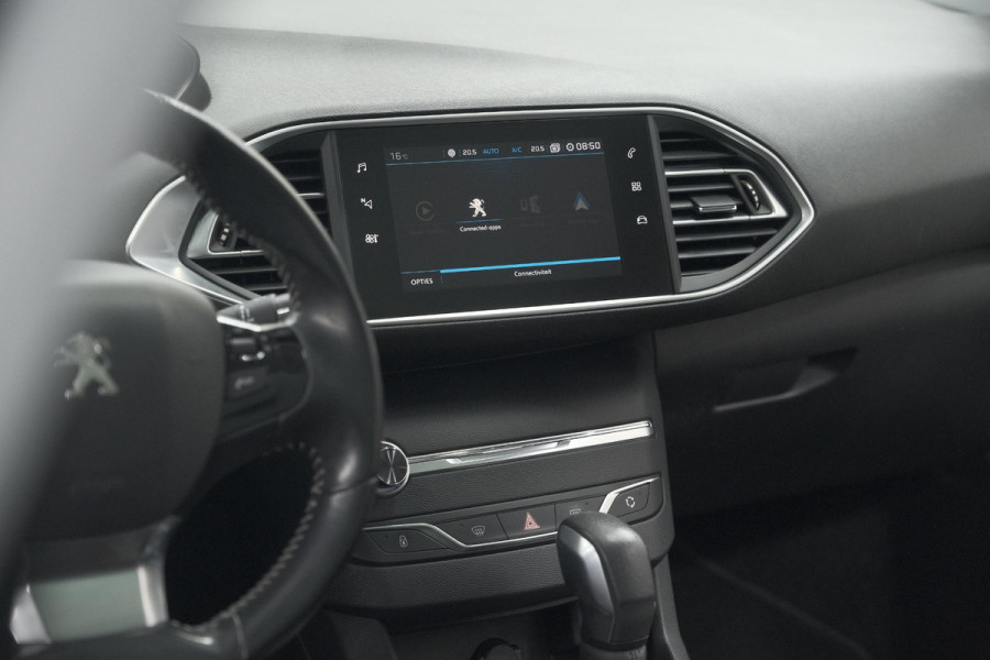 Peugeot 308 PureTech 130 EAT6 Allure | Trekhaak | Camera | Panoramadak | Apple Carplay
