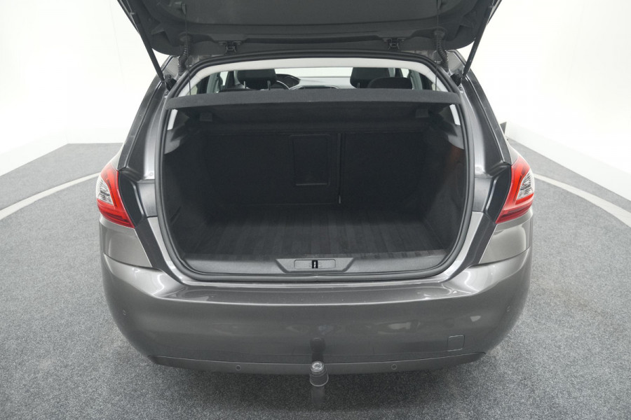 Peugeot 308 PureTech 130 EAT6 Allure | Trekhaak | Camera | Panoramadak | Apple Carplay