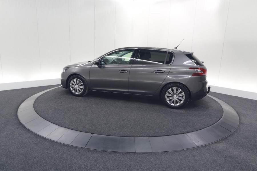Peugeot 308 PureTech 130 EAT6 Allure | Trekhaak | Camera | Panoramadak | Apple Carplay