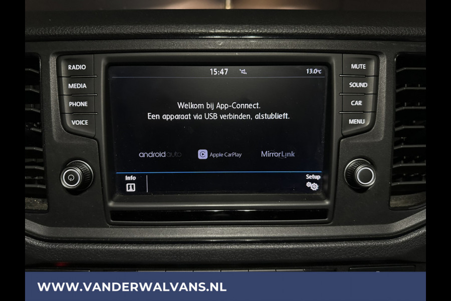 Volkswagen Crafter 2.0 TDI 140 pk L3H3 L2H2 Euro6 ** Airco | Cruisecontrol | Camera | Apple Carplay Android Auto, Parkeersensoren, Bijrijdersbank, 3000kg Trekvermogen
