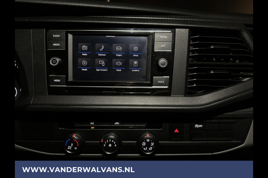 Volkswagen Transporter 2.0 TDI 150 pk L2H1 Euro6 Airco | Trekhaak | Apple Carplay | Android Auto Parkeersensoren, Cruisecontrol