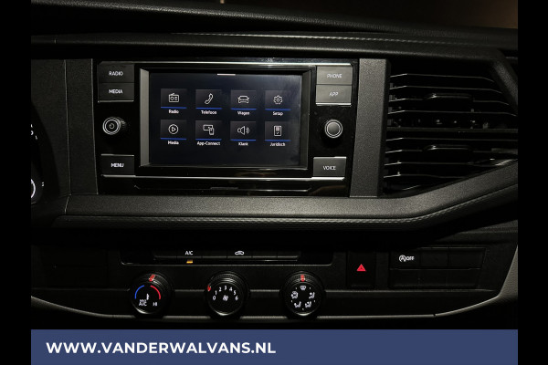 Volkswagen Transporter 2.0 TDI 150 pk L2H1 Euro6 Airco | Trekhaak | Apple Carplay | Android Auto Parkeersensoren, Cruisecontrol