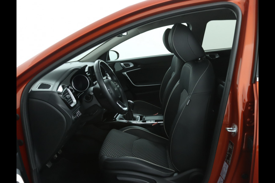 Kia Xceed 1.0 T-GDi DynamicPlusLine - Climate Control - Cruise Control - LED Koplampen - Navigatie - Stoel/Stuur Verwarming - Fabrieksgarantie Tot 2029