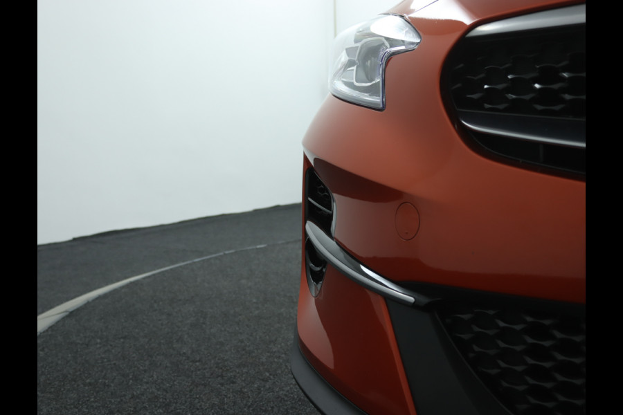 Kia Xceed 1.0 T-GDi DynamicPlusLine - Climate Control - Cruise Control - LED Koplampen - Navigatie - Stoel/Stuur Verwarming - Fabrieksgarantie Tot 2029