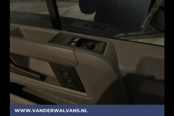 Volkswagen Crafter 2.0 TDI 177 pk Bakwagen Dubbel Lucht Laadklep Zijdeur Euro6 Airco | Camera | Cruisecontrol | Apple Carplay, Android Auto, Chauffeursstoel, Cruisecontrol, Bijrijdersbank